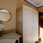 Lina Apartman *