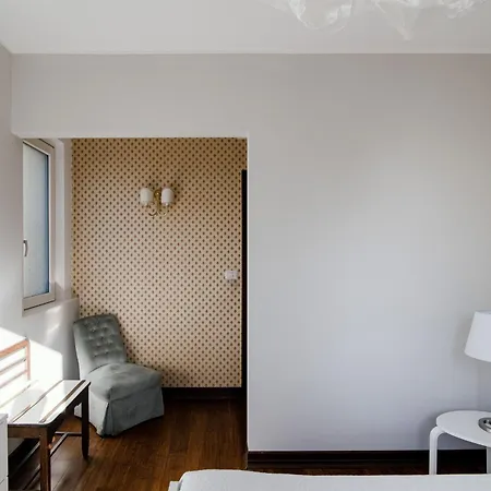 Lina Apartmán Brunate