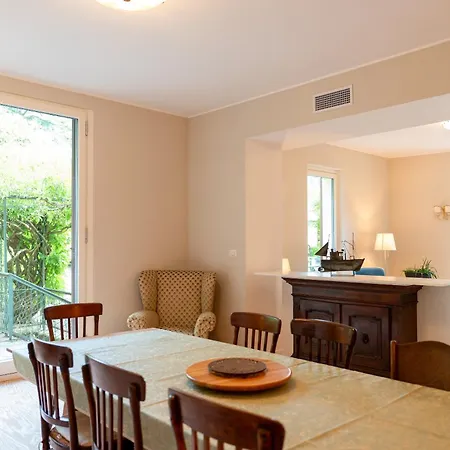 Lina Apartment